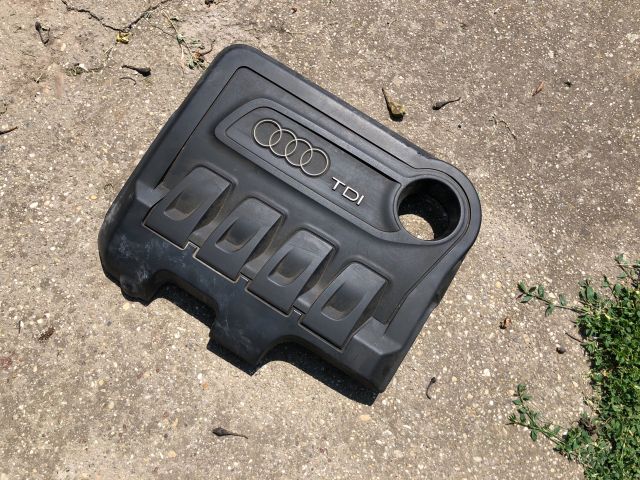 bontott AUDI A3 Felső Motorburkolat