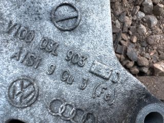 bontott AUDI A3 Generátor Tartó Bak