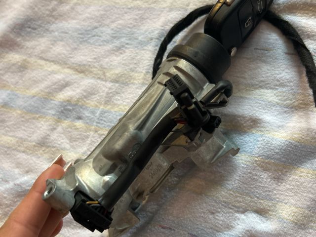 bontott AUDI A3 Gyújtáskapcsoló Házzal