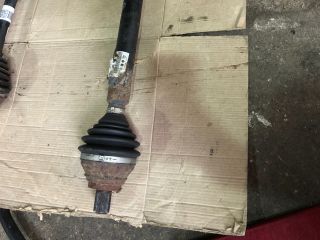 bontott AUDI A3 Jobb Féltengely