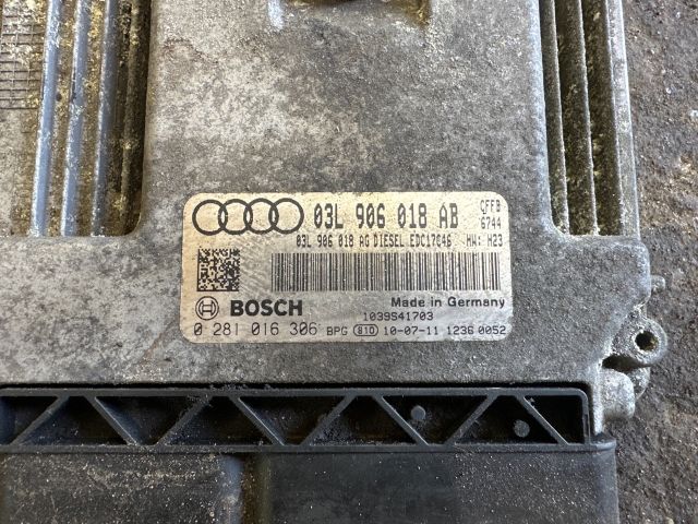 bontott AUDI A3 Motorvezérlő