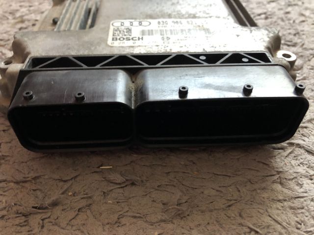 bontott AUDI A3 Motorvezérlő