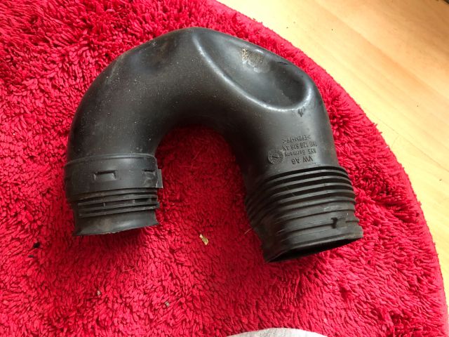 bontott AUDI A3 Légbeömlő Cső