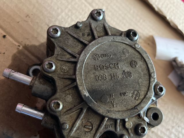 bontott AUDI A3 Vákumpumpa