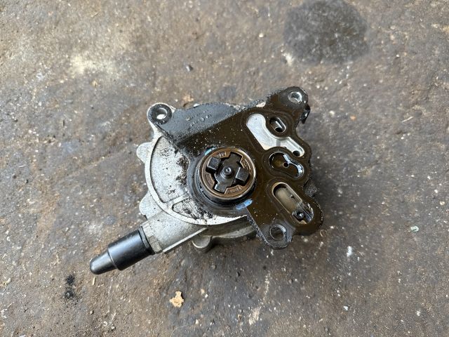 bontott AUDI A3 Vákumpumpa