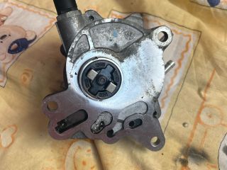 bontott AUDI A3 Vákumpumpa