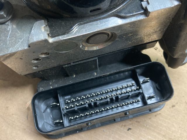 bontott AUDI A3 ABS Kocka