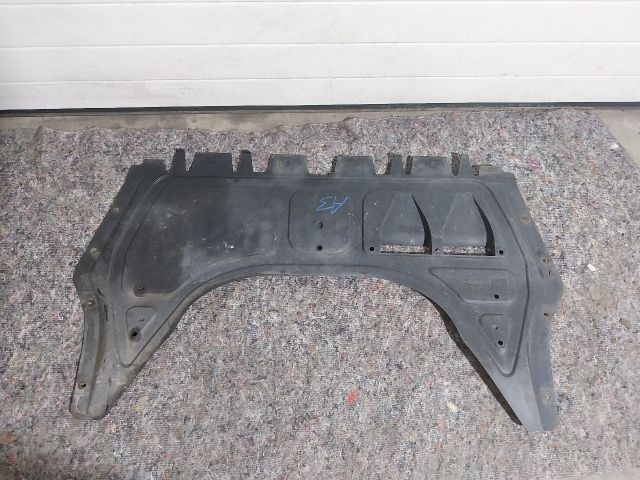 bontott AUDI A3 Alsó Motorburkolat