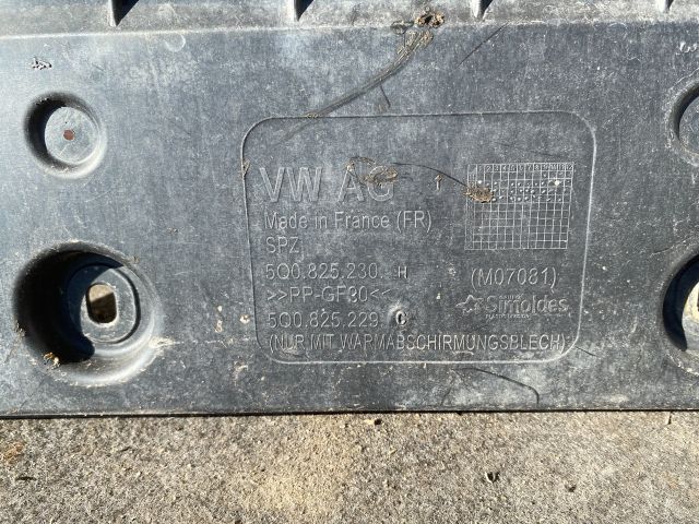 bontott AUDI A3 Alsó Motorburkolat