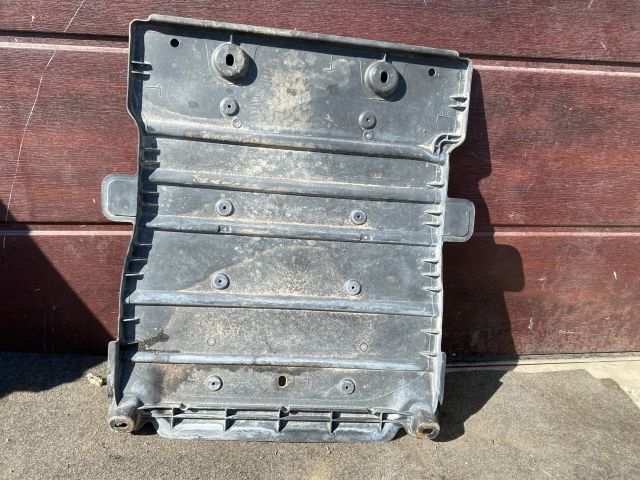 bontott AUDI A3 Alsó Motorburkolat