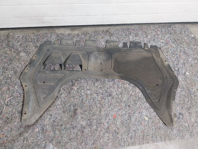 bontott AUDI A3 Alsó Motorburkolat