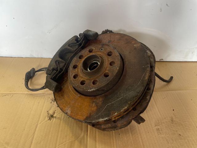 bontott AUDI A3 Bal első Csonkállvány Kerékaggyal