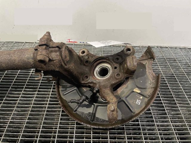 bontott AUDI A3 Bal első Csonkállvány