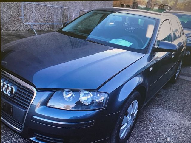 bontott AUDI A3 Bal első Gólyaláb (Lengécsillapító, Rugó)