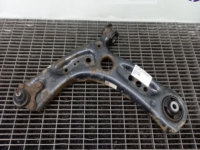 bontott AUDI A3 Bal első Lengőkar