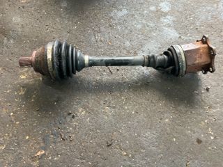 bontott AUDI A3 Bal Féltengely