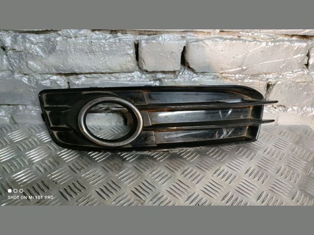 bontott AUDI A3 Bal Ködlámpa Rács