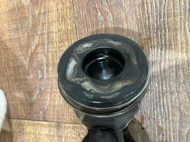 bontott AUDI A3 Dugattyú és Hajtókar