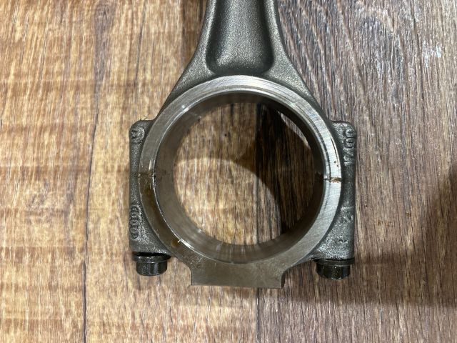 bontott AUDI A3 Dugattyú és Hajtókar