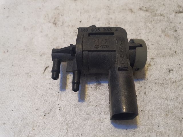 bontott AUDI A3 EGR / AGR Vákum Szelep