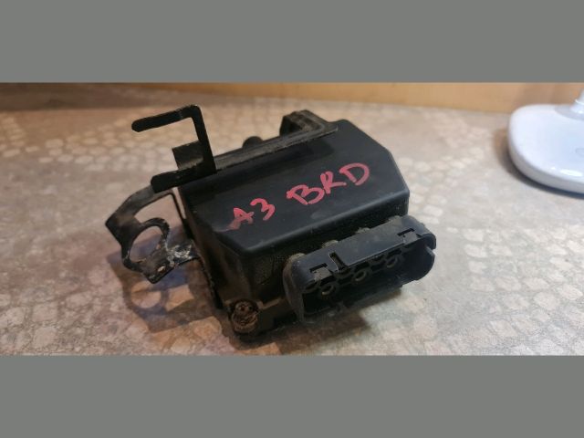 bontott AUDI A3 EGR / AGR Vákum Szelep