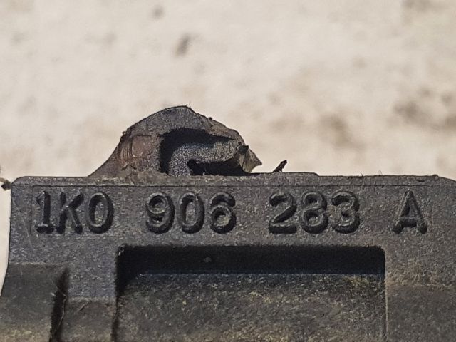 bontott AUDI A3 EGR / AGR Vákum Szelep