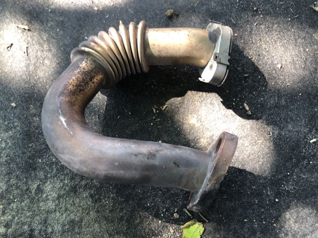 bontott AUDI A3 EGR Hűtő Cső