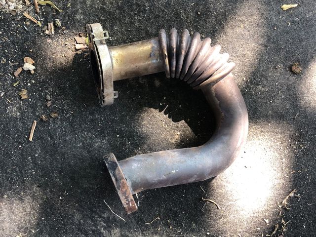 bontott AUDI A3 EGR Hűtő Cső