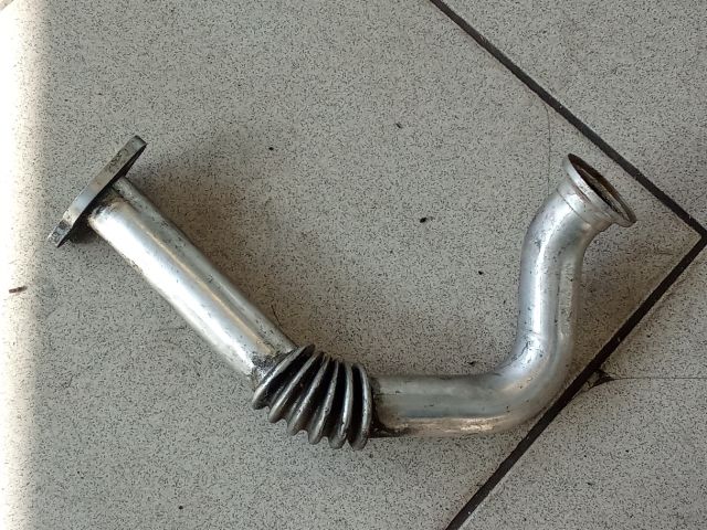 bontott AUDI A3 EGR Hűtő Cső
