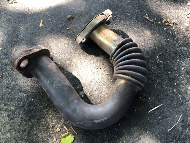 bontott AUDI A3 EGR Hűtő Cső