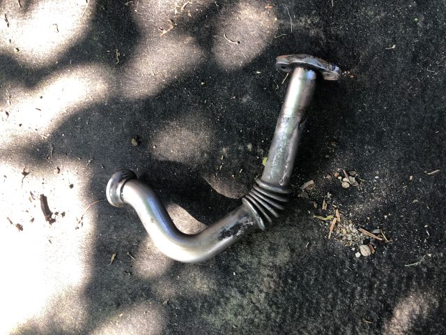 bontott AUDI A3 EGR Hűtő Cső