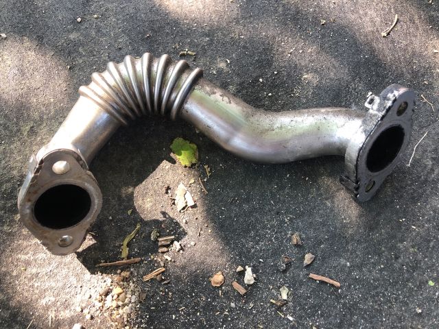 bontott AUDI A3 EGR Hűtő Cső