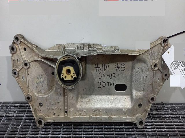 bontott AUDI A3 Első Bölcső