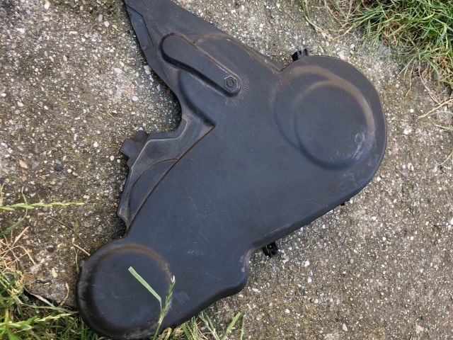 bontott AUDI A3 Első Felső Vezérlés Burkolat