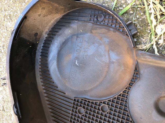 bontott AUDI A3 Első Felső Vezérlés Burkolat