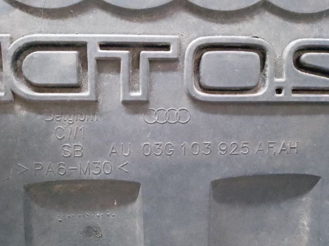 bontott AUDI A3 Felső Motorburkolat