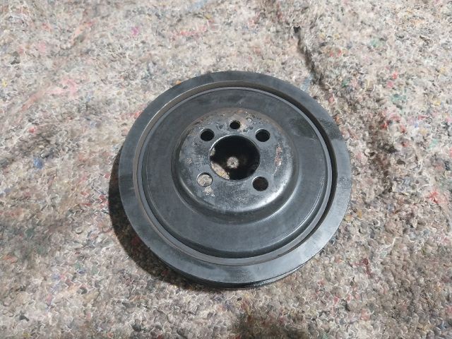 bontott AUDI A3 Főtengely Szíjtárcsa