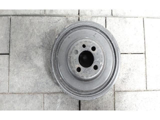 bontott AUDI A3 Főtengely Szíjtárcsa