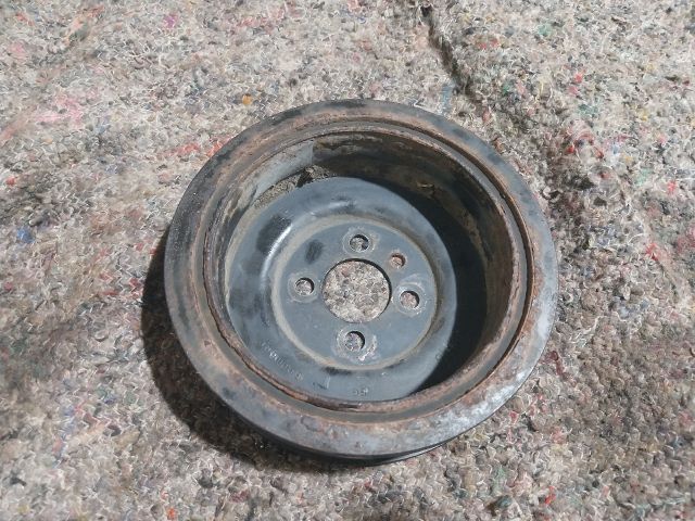 bontott AUDI A3 Főtengely Szíjtárcsa