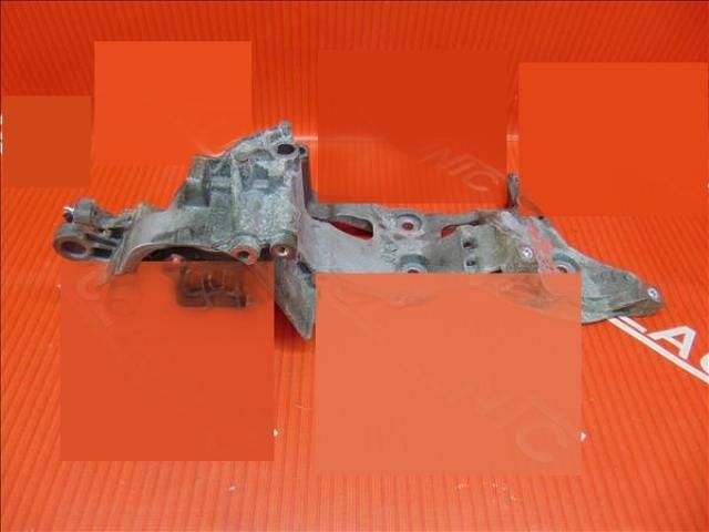 bontott AUDI A3 Generátor Tartó Bak