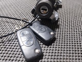 bontott AUDI A3 Gyújtáskapcsoló Házzal