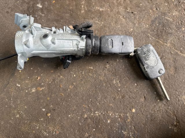 bontott AUDI A3 Gyújtáskapcsoló Házzal