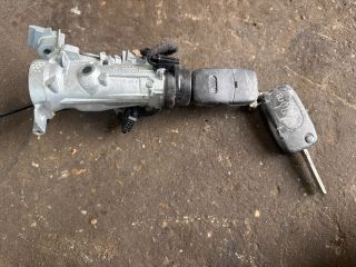 bontott AUDI A3 Gyújtáskapcsoló Házzal