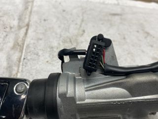 bontott AUDI A3 Gyújtáskapcsoló Házzal