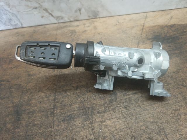 bontott AUDI A3 Gyújtáskapcsoló Házzal