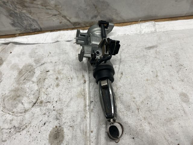 bontott AUDI A3 Gyújtáskapcsoló Házzal