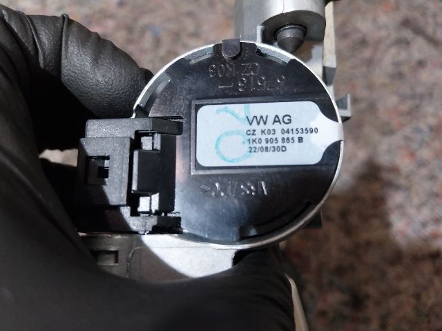 bontott AUDI A3 Gyújtáskapcsoló Házzal