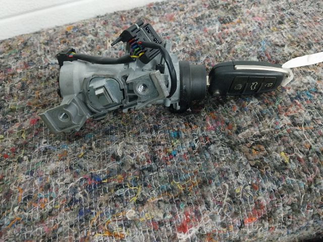 bontott AUDI A3 Gyújtáskapcsoló