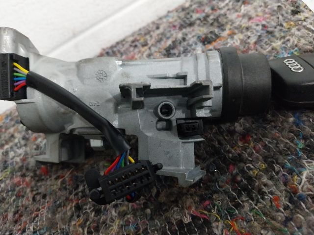 bontott AUDI A3 Gyújtáskapcsoló