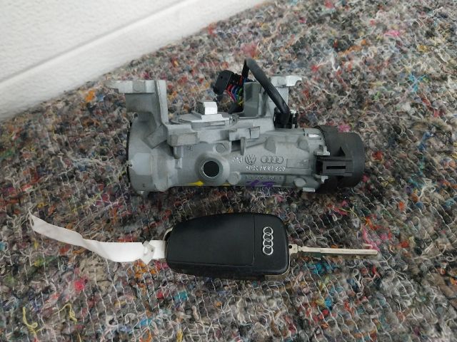 bontott AUDI A3 Gyújtáskapcsoló